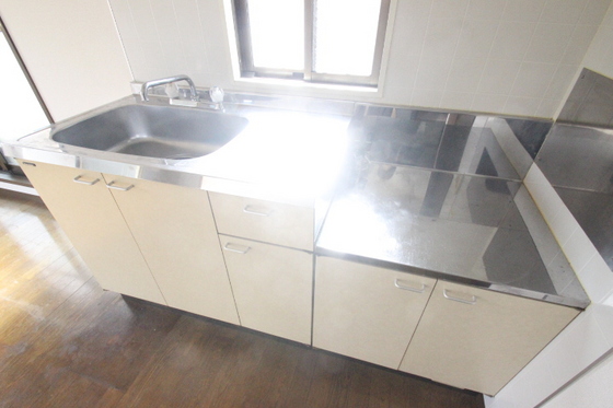 キッチン　※別部屋の写真です