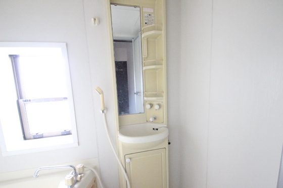 洗面設備　※別部屋の写真です