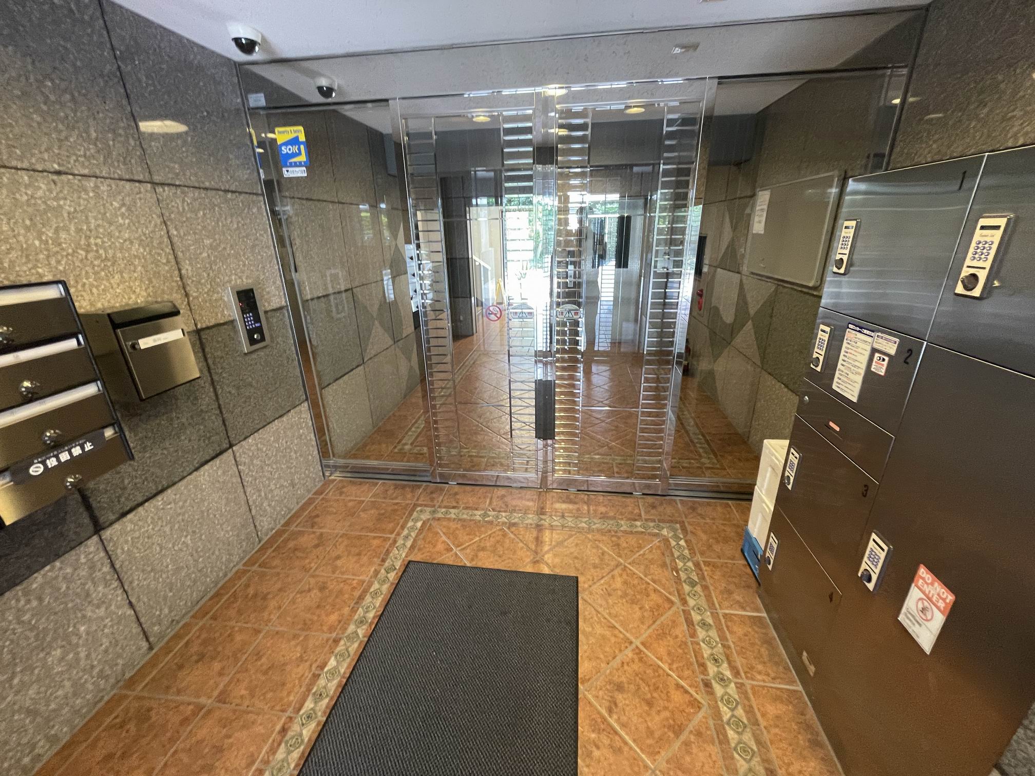 エントランス
