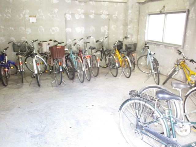 駐車場　★駐輪場の様子です★