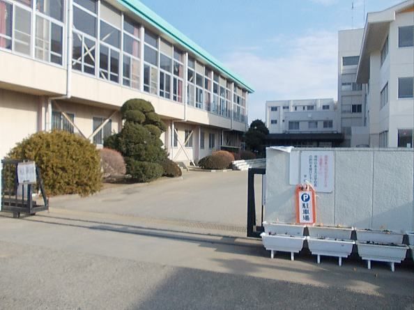 小学校　牛久市立神谷小学校（小学校）まで950m