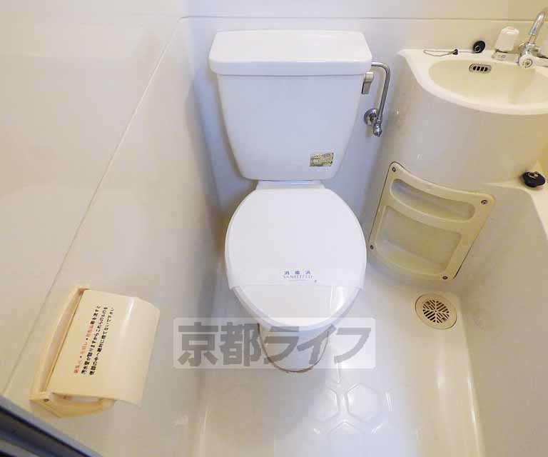トイレ　清潔感のあるトイレです。