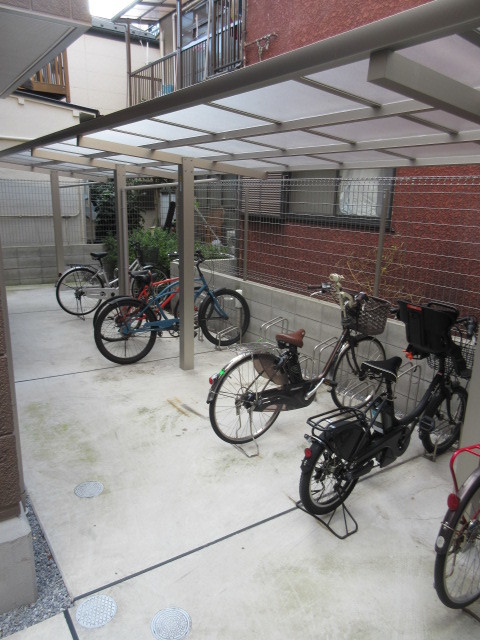 その他共有部分　★屋根付き駐輪場★