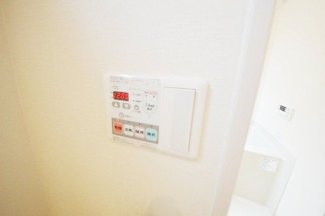 その他設備　浴室乾燥機付き