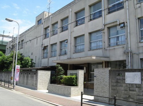 小学校　大宮西小学校（小学校）まで243m
