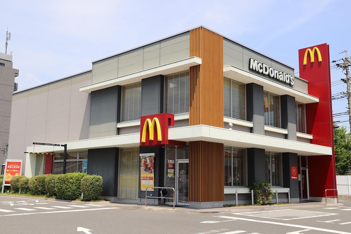 飲食店　マクドナルド（飲食店）まで180m