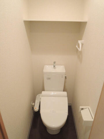 トイレ　※同タイプ参考写真
