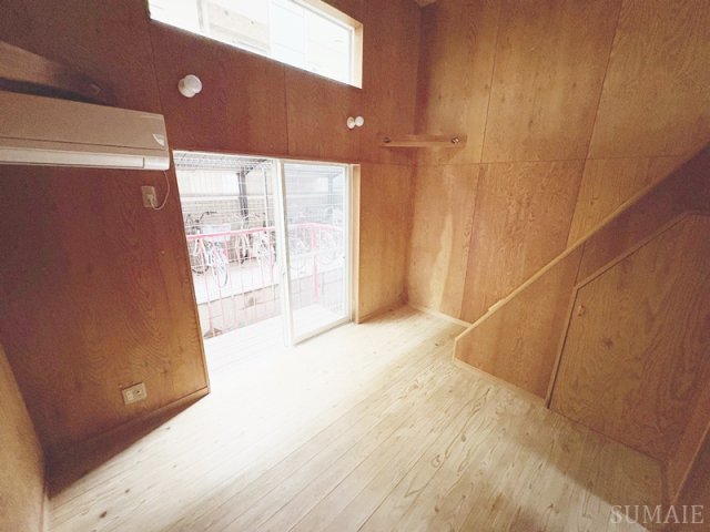 タウンカテッジ瑞江の居間写真