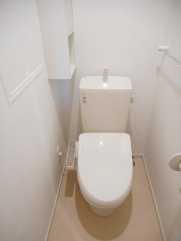 トイレ　清潔感のあるトイレです
