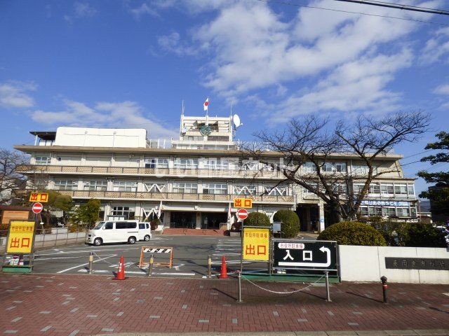 役所　長岡京市役所（役所）まで725m
