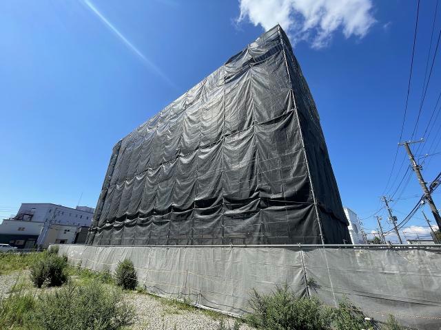建物外観　建築中