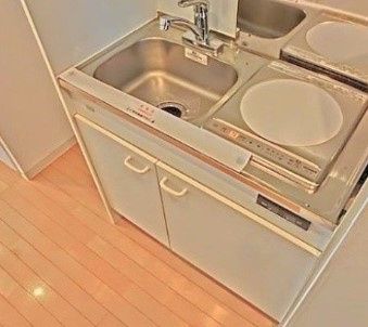 キッチン　別タイプ部屋　参考写真です