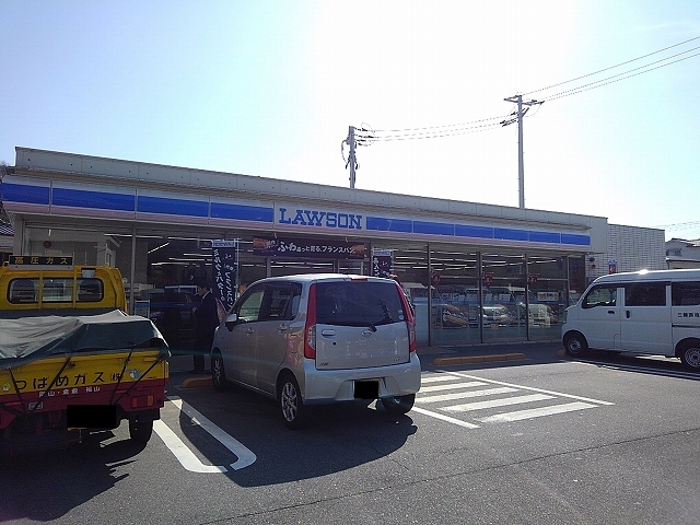 コンビニ　ローソン尾道向島中央店（コンビニ）まで2000m