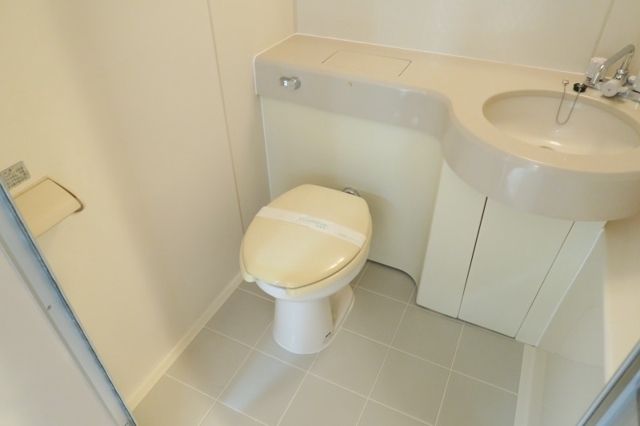 トイレ　別号室参考写真