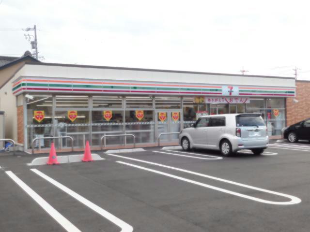 コンビニ　セブンイレブン蒲郡三谷北通3丁目店（コンビニ）まで582m