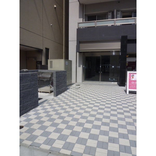 エントランス　オートロック付