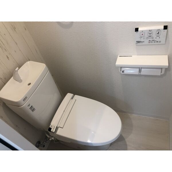 SELENITE日比野のトイレ写真