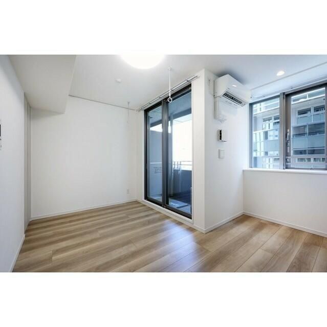 居室・リビング　写真は同タイプ住居です。