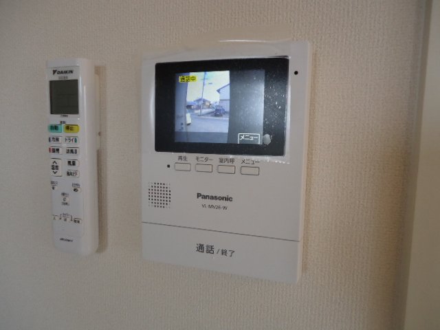 その他設備　モニター付きインターホン（カラー）