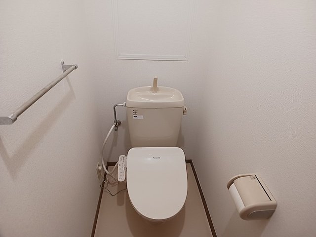 トイレ　コンパクトで使いやすいトイレです