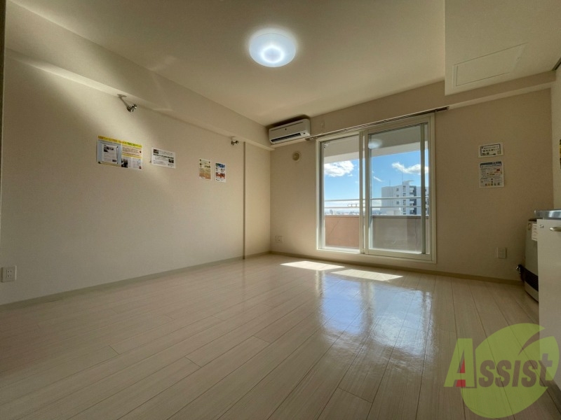 居室・リビング　広くてキレイなお部屋が広がっていて、充実した生活が送れそう。