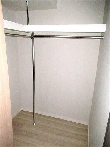 収納　写真は同タイプ住居です。
