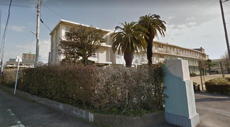 中学校　宮崎東中学校（中学校）まで750m