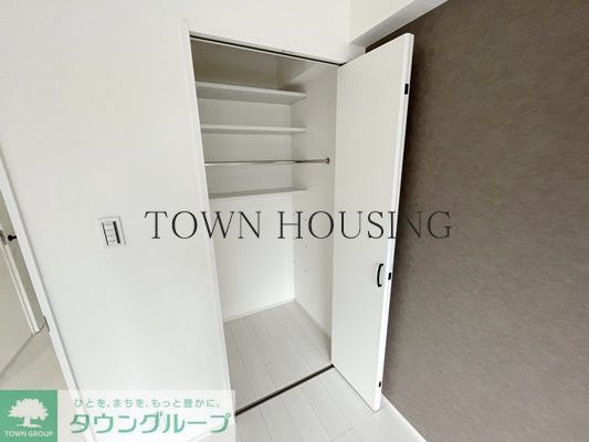 収納　お問合せは(株)タウンハウジングレジデンス事業部　赤坂店・…