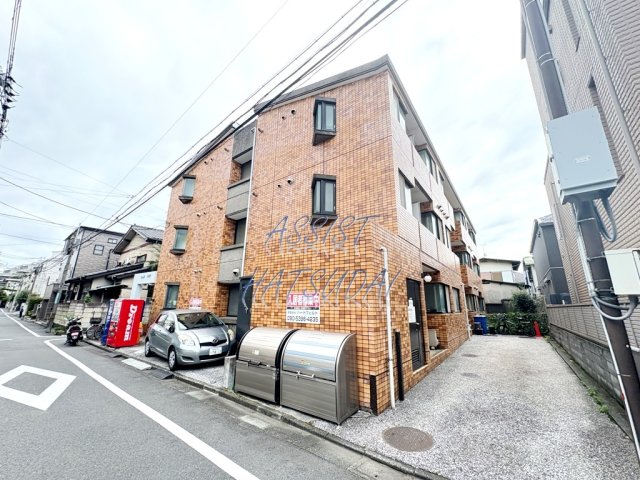 建物外観　お電話でお問い合わせを頂くとスムーズです♪