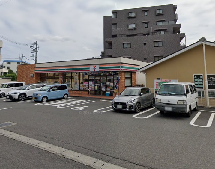 コンビニ　セブンイレブン 横浜日野5丁目店（コンビニ）まで26m