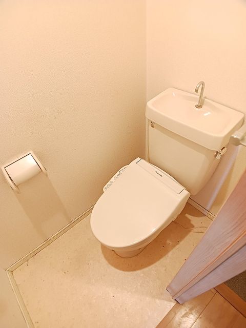 ファ-ストスクエア美和のトイレ写真