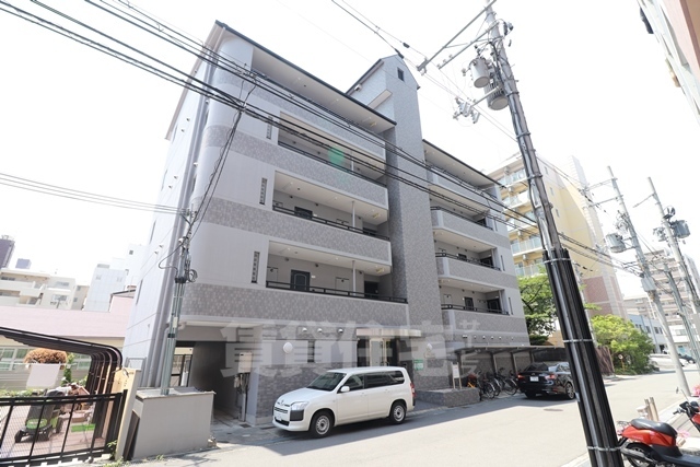 地下鉄御堂筋線 江坂駅 徒歩10分 5階建 築29年の外観写真