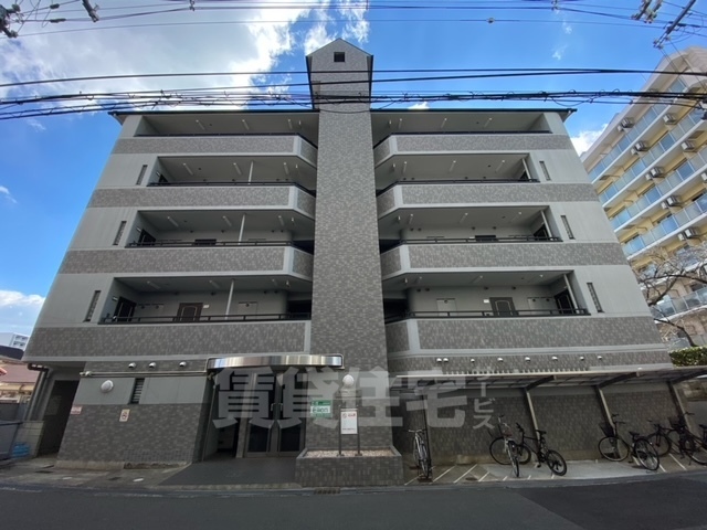 地下鉄御堂筋線 江坂駅 徒歩10分 5階建 築29年の外観写真