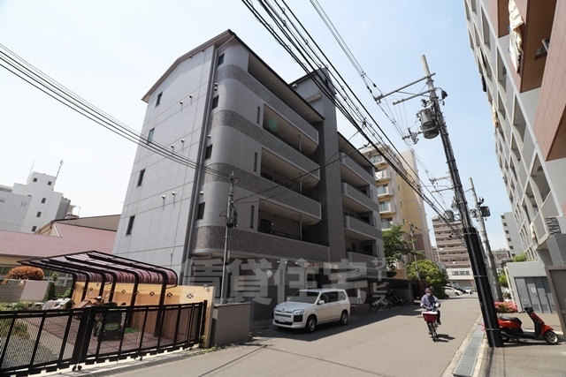 地下鉄御堂筋線 江坂駅 徒歩10分 5階建 築29年の外観写真