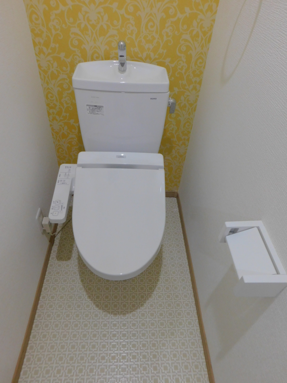 地下鉄谷町線 守口駅 徒歩10分 3階建 築12年のトイレ写真