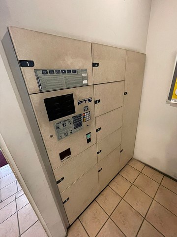建物外観　便利な宅配ボックス完備♪