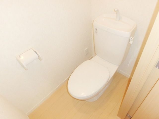 トイレ　★清潔感のあるトイレです★