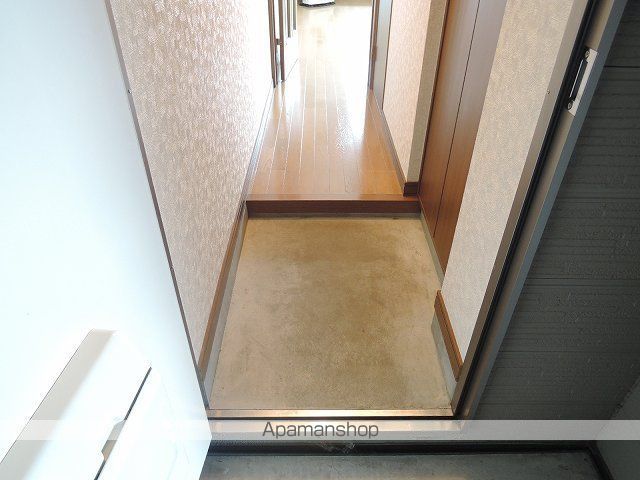 ＪＲ函館本線 稲積公園駅 徒歩9分 3階建 築26年の玄関写真