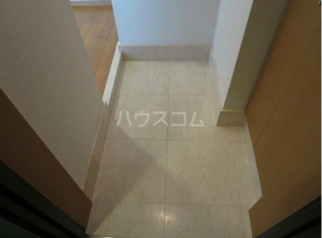 スカイコート初台の玄関写真