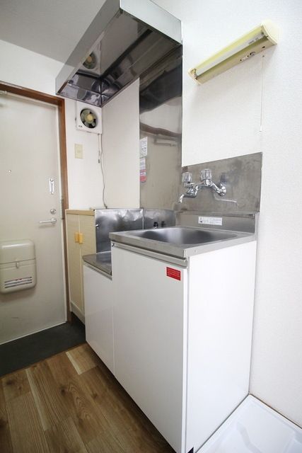 西武新宿線 田無駅 徒歩13分 2階建 築35年のキッチン写真