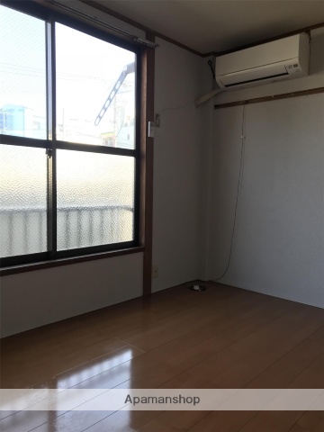 ＪＲ豊肥本線 水前寺駅 徒歩8分 2階建 築42年の居間写真
