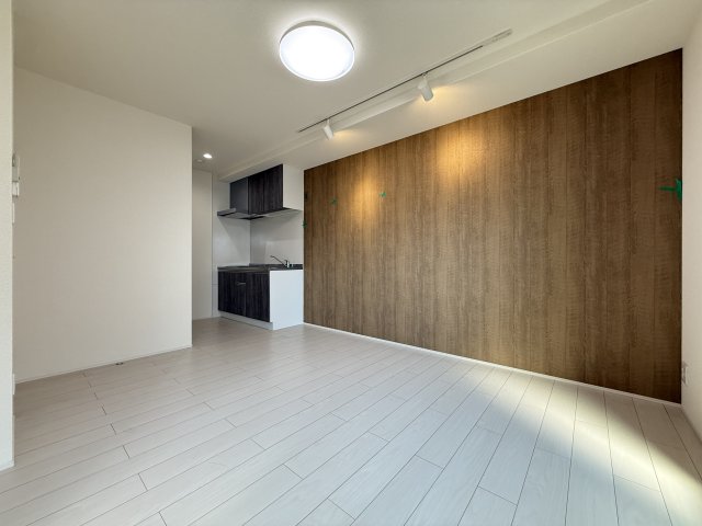 フジパレス我孫子西V番館の居間写真