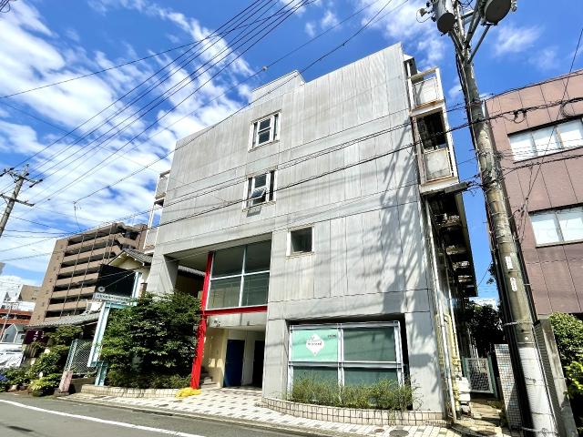 建物外観　外観は落ち着いています