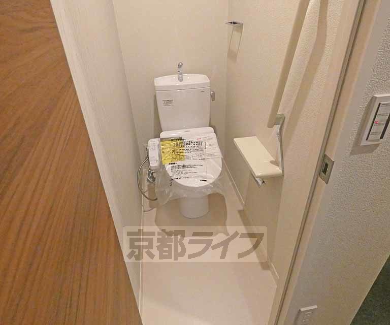 Six Bijoux 堺町五条のトイレ写真