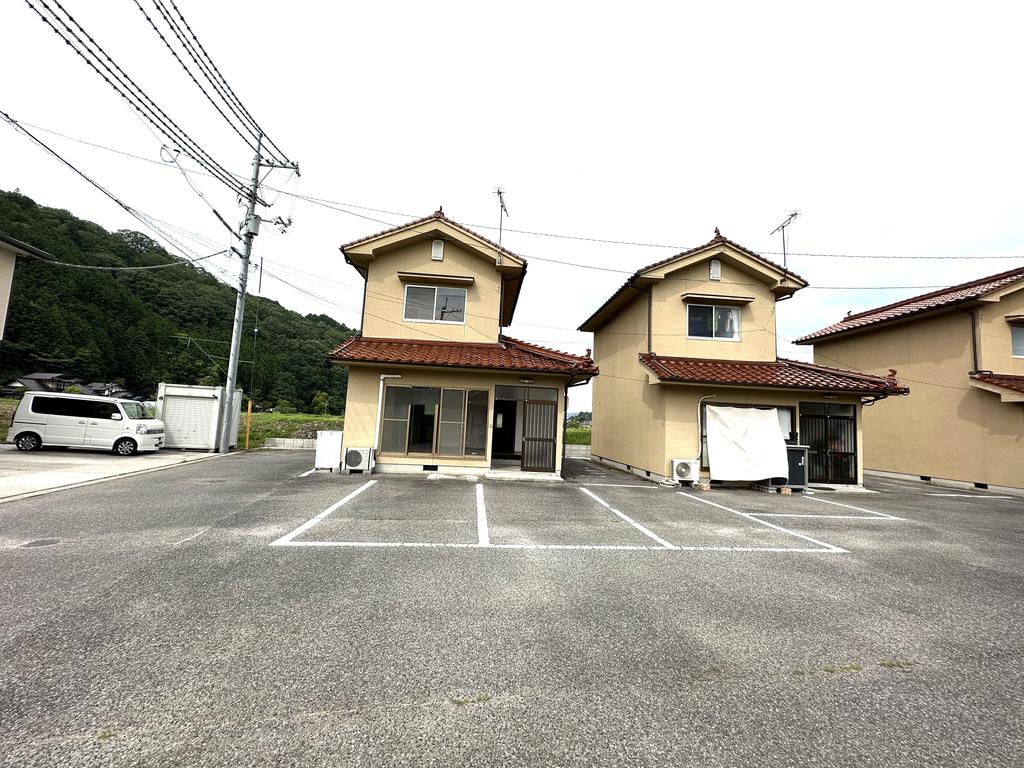 川本 戸建♪の建物外観