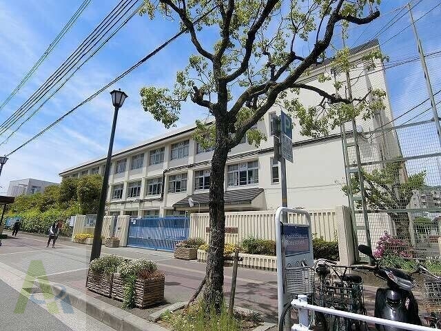 【藤和ライブタウン西代山手の小学校】