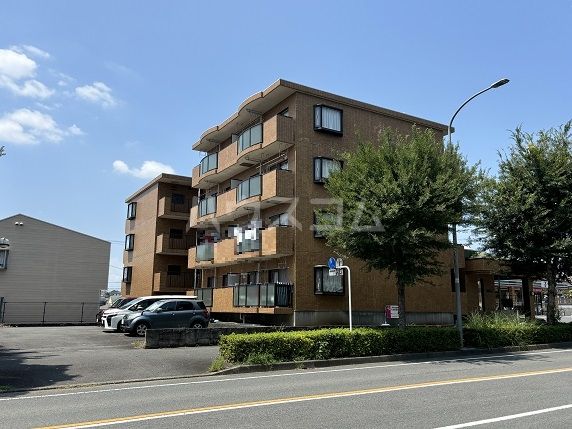 横浜市泉区緑園のマンションの建物外観