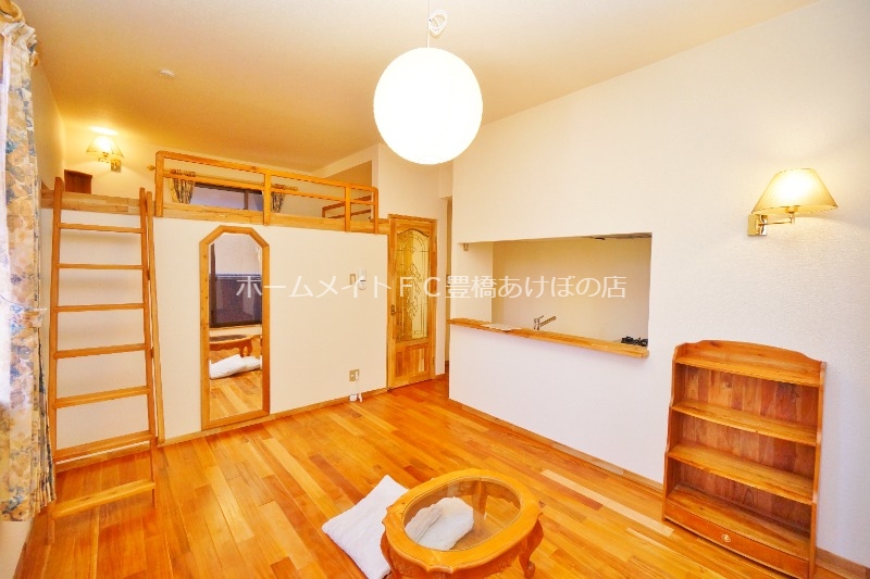 居室・リビング　同型別部屋写真