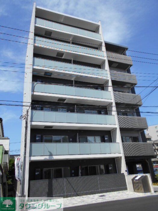 【松戸市西馬橋幸町のマンションの建物外観】