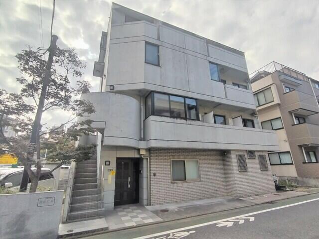 文京区小日向のマンションの建物外観